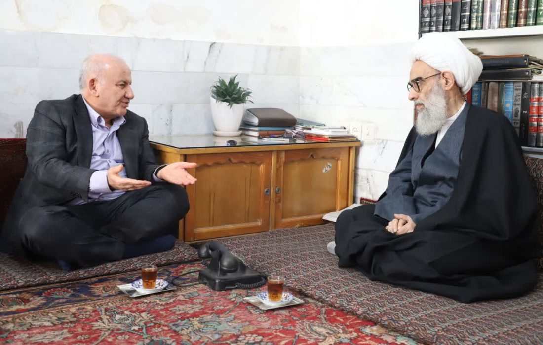 وعده هایی به مردم می دهیم که به آن ها عمل کنیم